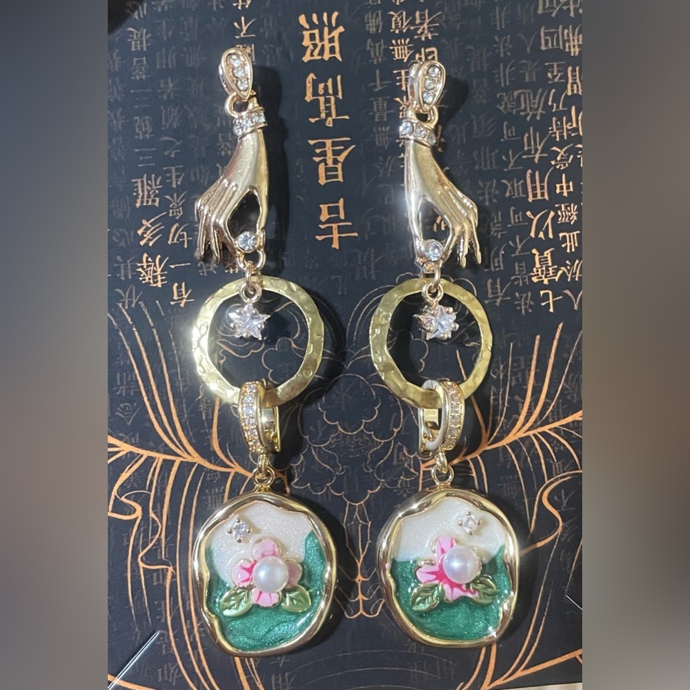 ❌❌SOLD❌❌Monet’s Garden Enameled Pearl CZ Pendant Earrings